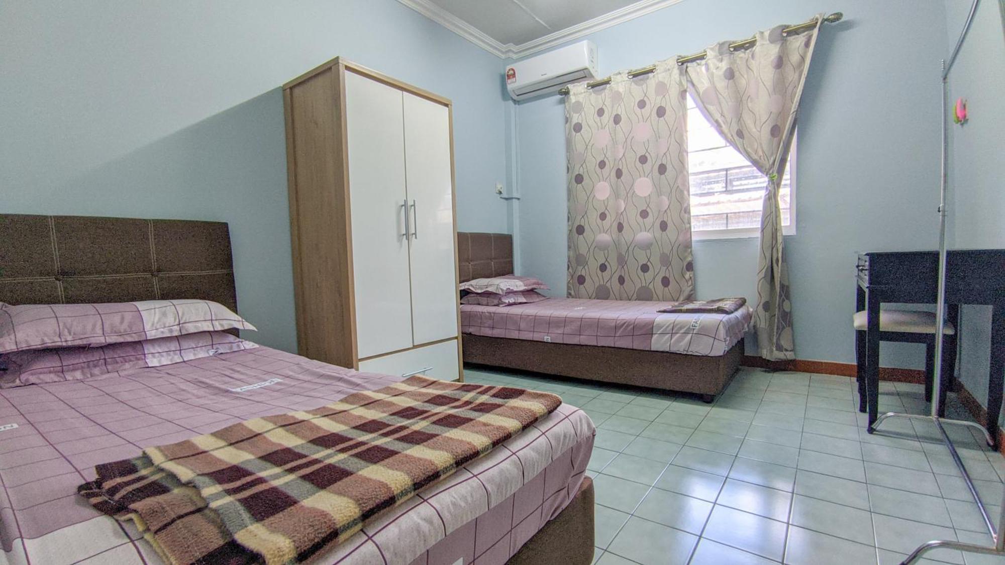 Bunut Centre Stay Бандар-Сері-Бегаван Екстер'єр фото